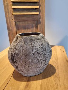 Vaas Keramiek rustiek creme 27x27x15cm