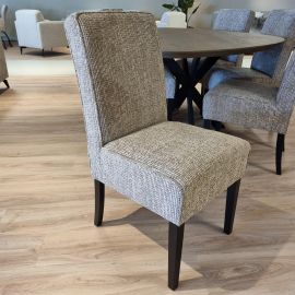 Eetkamerstoel Deventer houten poten stof Coco