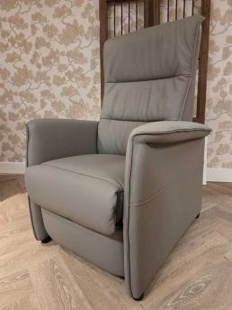 Relaxfauteuil Zutphen sta-op stoel echt leder