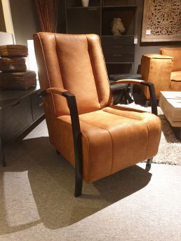 Fauteuil Robert Microleder Bull Cognac